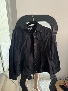 Skies Are Blue Black Garment with Branded Neck Label